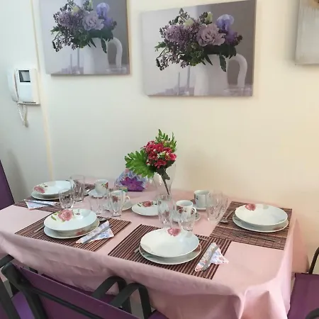 Apartamento Lovely Appartments Lygia Korinthias *